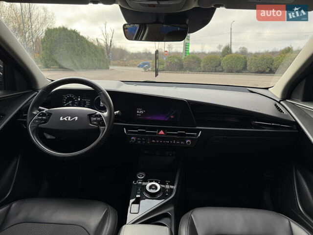 Черный Киа Niro, объемом двигателя 0 л и пробегом 149 тыс. км за 20550 $, фото 50 на Automoto.ua