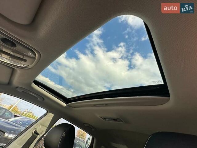 Черный Киа Niro, объемом двигателя 0 л и пробегом 29 тыс. км за 22900 $, фото 2 на Automoto.ua