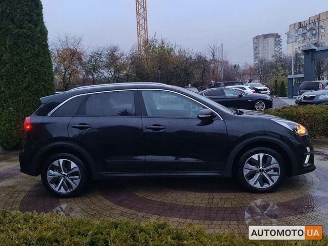 Черный Киа Niro, объемом двигателя 72 л и пробегом 11 тыс. км за 25999 $, фото 7 на Automoto.ua