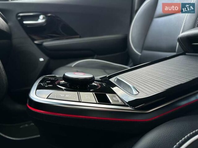 Черный Киа Niro, объемом двигателя 0 л и пробегом 29 тыс. км за 22900 $, фото 18 на Automoto.ua