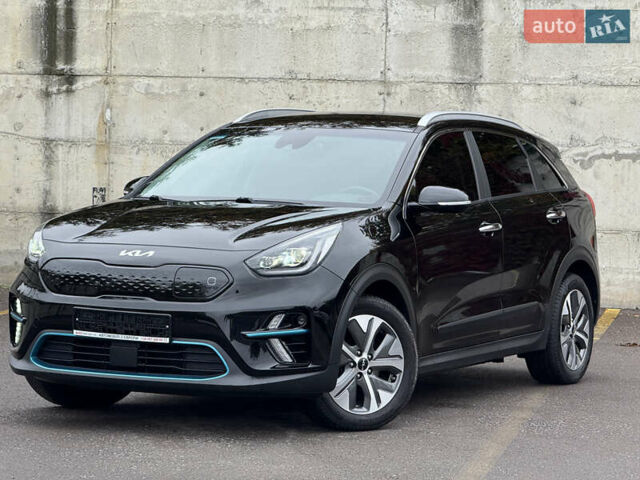 Чорний Кіа Niro, об'ємом двигуна 0 л та пробігом 108 тис. км за 21850 $, фото 13 на Automoto.ua