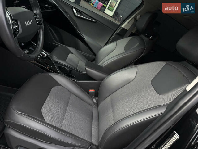Черный Киа Niro, объемом двигателя 0 л и пробегом 149 тыс. км за 20550 $, фото 34 на Automoto.ua