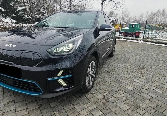 Черный Киа Niro, объемом двигателя 0 л и пробегом 75 тыс. км за 13900 $, фото 16 на Automoto.ua
