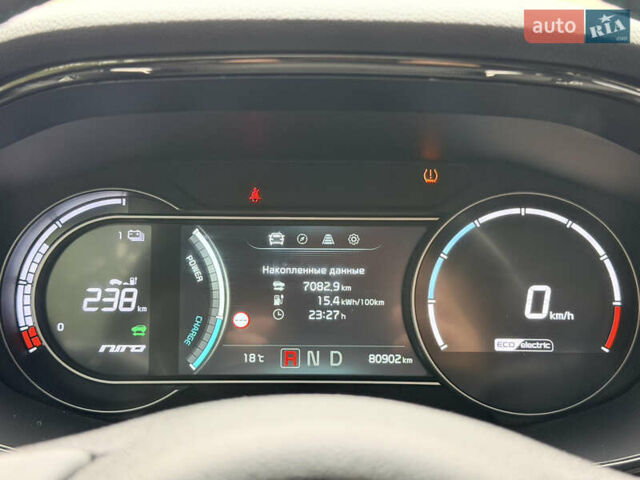 Чорний Кіа Niro, об'ємом двигуна 0 л та пробігом 80 тис. км за 22400 $, фото 29 на Automoto.ua