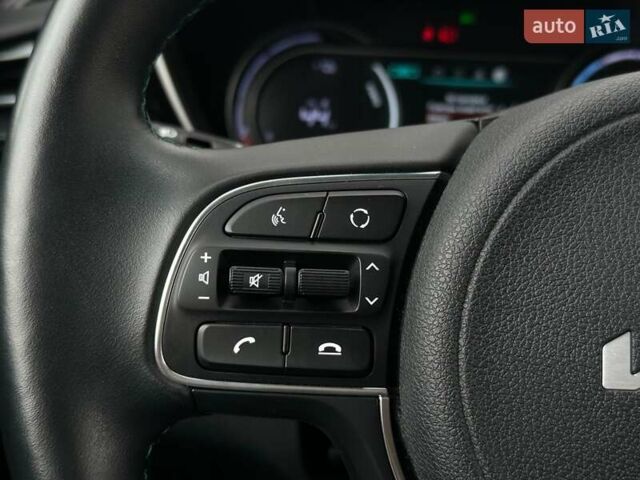 Черный Киа Niro, объемом двигателя 0 л и пробегом 12 тыс. км за 25400 $, фото 40 на Automoto.ua