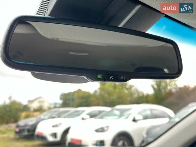 Черный Киа Niro, объемом двигателя 0 л и пробегом 12 тыс. км за 25400 $, фото 51 на Automoto.ua