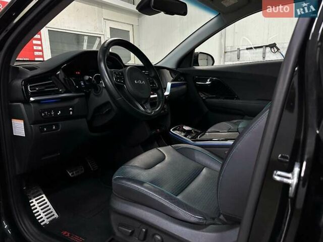 Черный Киа Niro, объемом двигателя 0 л и пробегом 12 тыс. км за 25400 $, фото 3 на Automoto.ua
