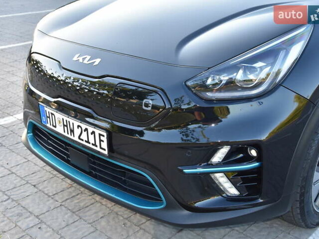Черный Киа Niro, объемом двигателя 0 л и пробегом 35 тыс. км за 24399 $, фото 9 на Automoto.ua