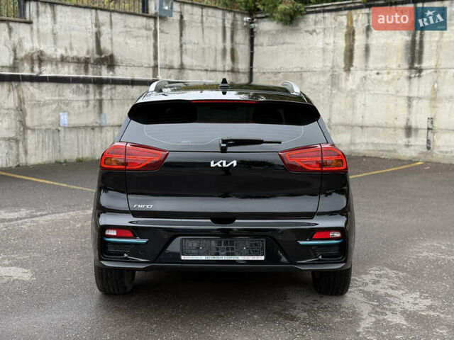 Чорний Кіа Niro, об'ємом двигуна 0 л та пробігом 108 тис. км за 21850 $, фото 23 на Automoto.ua