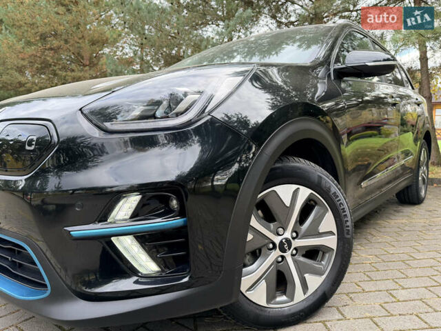 Чорний Кіа Niro, об'ємом двигуна 0 л та пробігом 80 тис. км за 22400 $, фото 11 на Automoto.ua