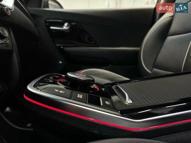 Черный Киа Niro, объемом двигателя 0 л и пробегом 84 тыс. км за 22900 $, фото 85 на Automoto.ua