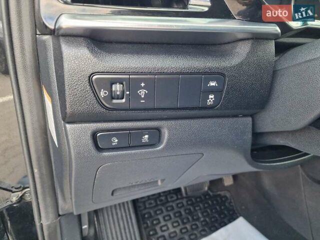 Черный Киа Niro, объемом двигателя 0 л и пробегом 125 тыс. км за 21800 $, фото 12 на Automoto.ua