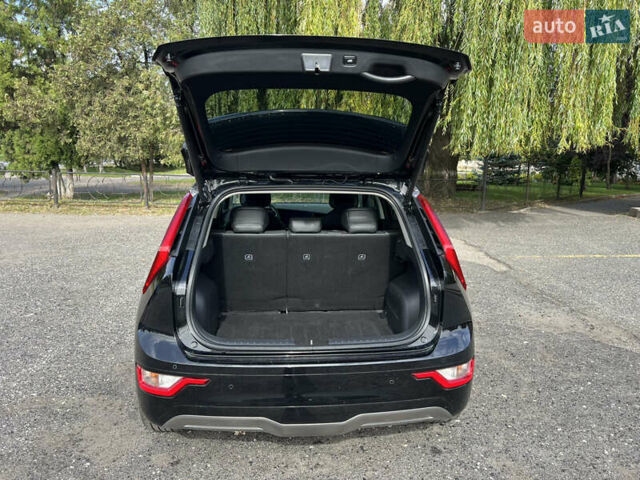 Чорний Кіа Niro, об'ємом двигуна 0 л та пробігом 150 тис. км за 21500 $, фото 15 на Automoto.ua
