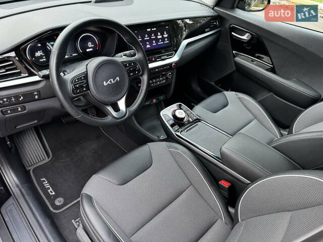 Черный Киа Niro, объемом двигателя 0 л и пробегом 54 тыс. км за 24300 $, фото 34 на Automoto.ua