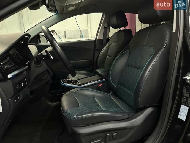 Черный Киа Niro, объемом двигателя 0 л и пробегом 12 тыс. км за 25400 $, фото 32 на Automoto.ua