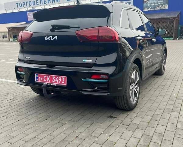 Чорний Кіа Niro, об'ємом двигуна 0 л та пробігом 72 тис. км за 22100 $, фото 12 на Automoto.ua