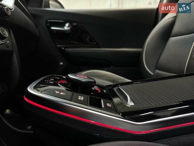 Черный Киа Niro, объемом двигателя 0 л и пробегом 84 тыс. км за 22900 $, фото 17 на Automoto.ua