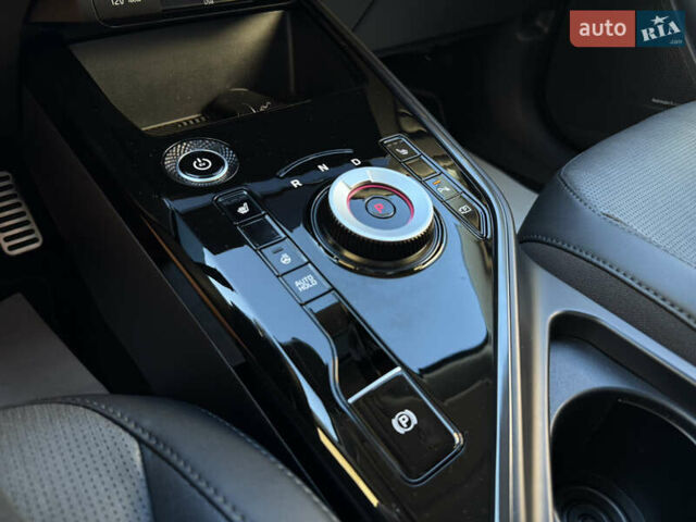 Черный Киа Niro, объемом двигателя 0 л и пробегом 61 тыс. км за 25950 $, фото 98 на Automoto.ua