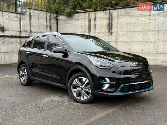 Чорний Кіа Niro, об'ємом двигуна 0 л та пробігом 108 тис. км за 21850 $, фото 3 на Automoto.ua