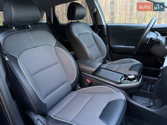 Киа Niro 2022 в Киеве на Automoto.ua Черный Киа Niro, объемом двигателя 0 л и пробегом 70 тыс. км за 22499 $, фото 85 на Automoto.ua