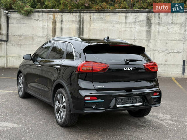 Чорний Кіа Niro, об'ємом двигуна 0 л та пробігом 108 тис. км за 21850 $, фото 24 на Automoto.ua