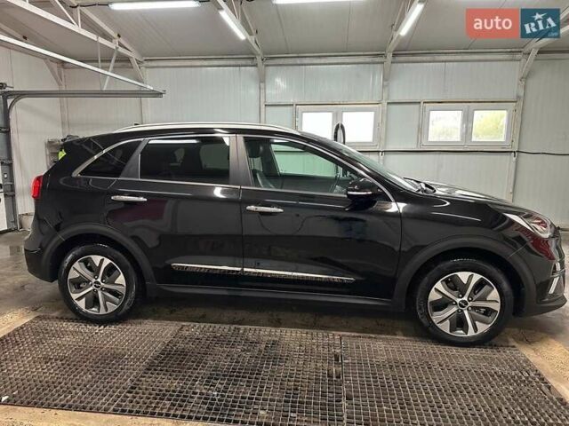 Черный Киа Niro, объемом двигателя 0 л и пробегом 12 тыс. км за 25400 $, фото 26 на Automoto.ua