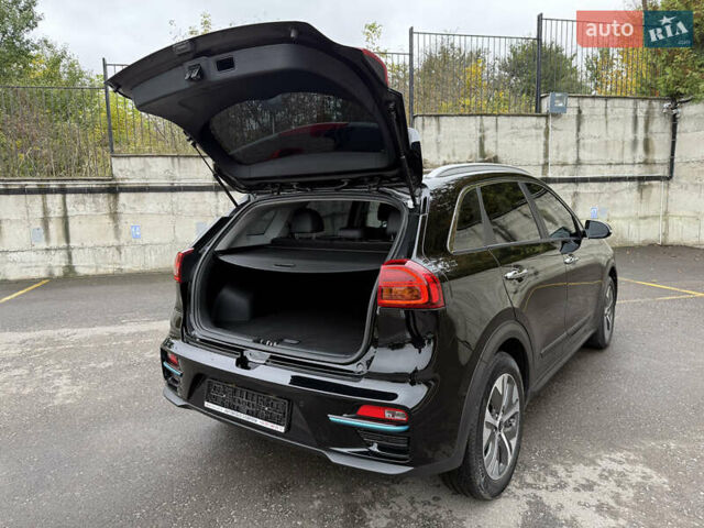 Чорний Кіа Niro, об'ємом двигуна 0 л та пробігом 108 тис. км за 21850 $, фото 56 на Automoto.ua
