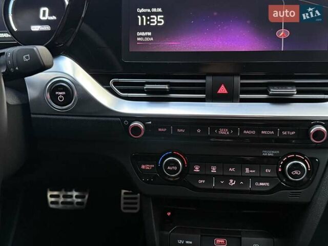 Киа Niro 2022 в Киеве на Automoto.ua Черный Киа Niro, объемом двигателя 0 л и пробегом 70 тыс. км за 22499 $, фото 71 на Automoto.ua