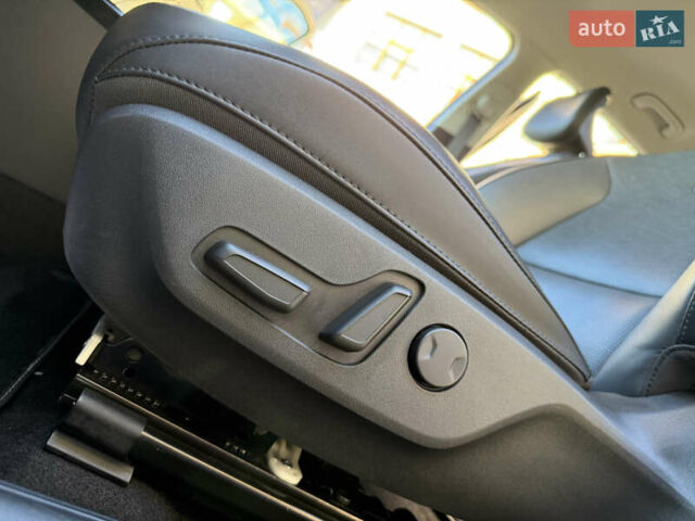 Черный Киа Niro, объемом двигателя 0 л и пробегом 61 тыс. км за 25950 $, фото 56 на Automoto.ua