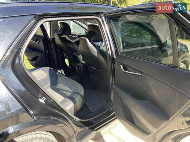 Черный Киа Niro, объемом двигателя 0 л и пробегом 121 тыс. км за 24777 $, фото 8 на Automoto.ua