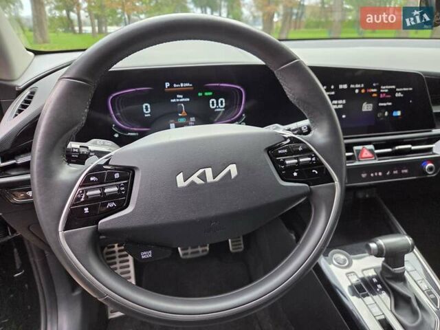 Черный Киа Niro, объемом двигателя 1.58 л и пробегом 97 тыс. км за 25500 $, фото 25 на Automoto.ua