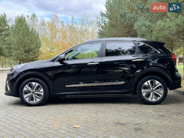 Чорний Кіа Niro, об'ємом двигуна 0 л та пробігом 80 тис. км за 22400 $, фото 12 на Automoto.ua