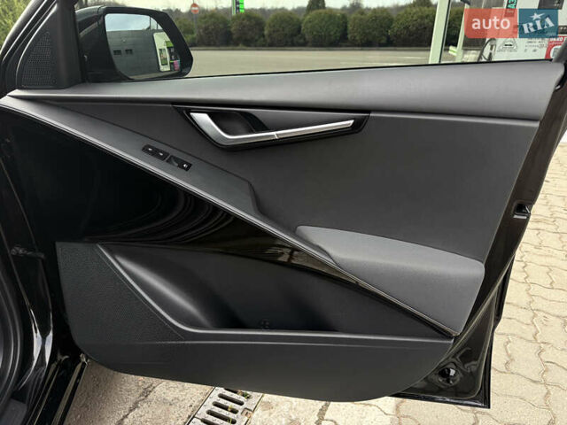 Черный Киа Niro, объемом двигателя 0 л и пробегом 149 тыс. км за 20550 $, фото 47 на Automoto.ua