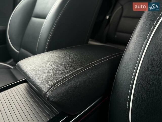 Черный Киа Niro, объемом двигателя 0 л и пробегом 29 тыс. км за 22900 $, фото 83 на Automoto.ua