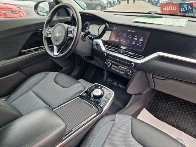 Кіа Niro 2022 у Вінниці на Automoto.ua Чорний Кіа Niro, об'ємом двигуна 0 л та пробігом 174 тис. км за 19600 $, фото 42 на Automoto.ua
