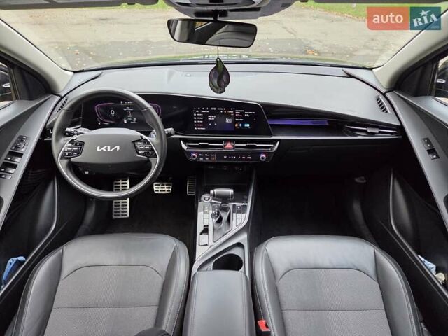 Черный Киа Niro, объемом двигателя 1.58 л и пробегом 97 тыс. км за 25500 $, фото 1 на Automoto.ua
