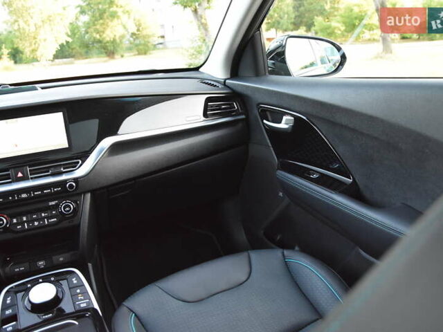 Черный Киа Niro, объемом двигателя 0 л и пробегом 35 тыс. км за 24399 $, фото 27 на Automoto.ua