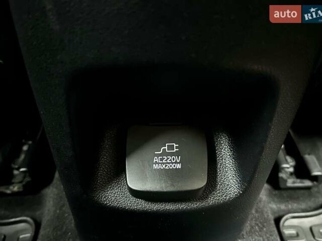 Черный Киа Niro, объемом двигателя 0 л и пробегом 84 тыс. км за 22900 $, фото 24 на Automoto.ua