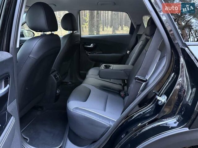 Киа Niro 2022 в Киеве на Automoto.ua Черный Киа Niro, объемом двигателя 0 л и пробегом 70 тыс. км за 22499 $, фото 90 на Automoto.ua
