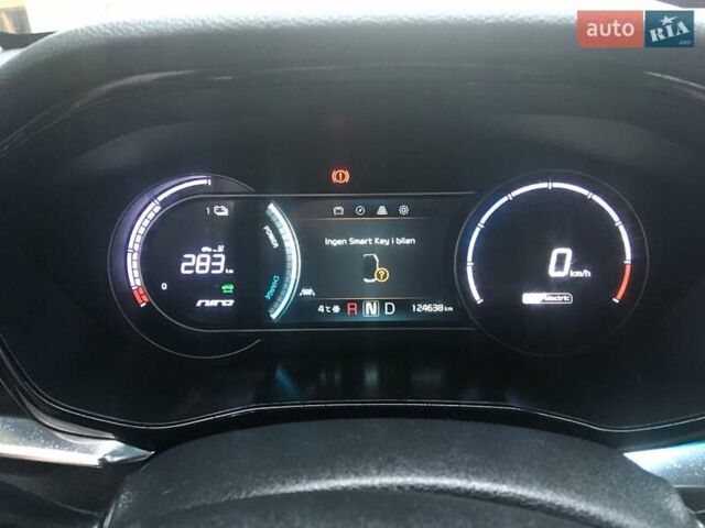 Черный Киа Niro, объемом двигателя 0 л и пробегом 125 тыс. км за 21800 $, фото 14 на Automoto.ua