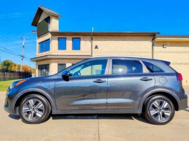 Черный Киа Niro, объемом двигателя 1.6 л и пробегом 43 тыс. км за 12200 $, фото 3 на Automoto.ua