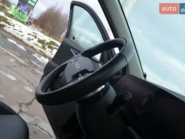 Черный Киа Niro, объемом двигателя 0 л и пробегом 67 тыс. км за 24150 $, фото 53 на Automoto.ua