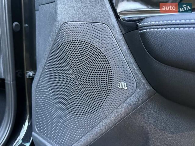 Киа Niro 2022 в Киеве на Automoto.ua Черный Киа Niro, объемом двигателя 0 л и пробегом 70 тыс. км за 22499 $, фото 58 на Automoto.ua