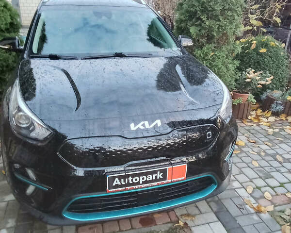 Черный Киа Niro, объемом двигателя 0 л и пробегом 125 тыс. км за 21800 $, фото 28 на Automoto.ua