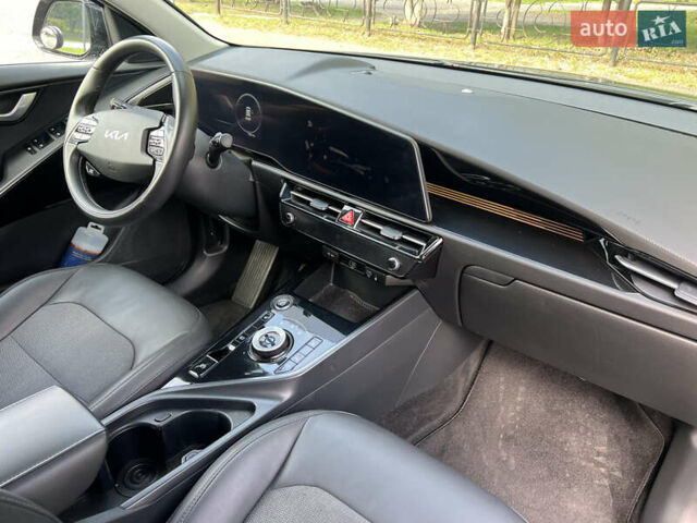Чорний Кіа Niro, об'ємом двигуна 0 л та пробігом 150 тис. км за 21500 $, фото 20 на Automoto.ua