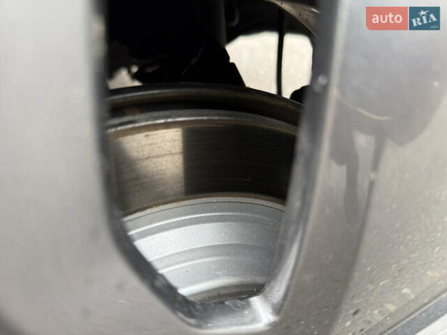 Чорний Кіа Niro, об'ємом двигуна 0 л та пробігом 108 тис. км за 21850 $, фото 62 на Automoto.ua