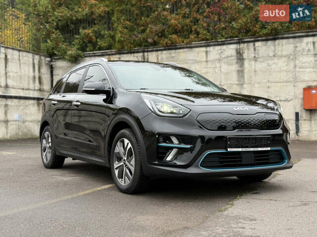 Чорний Кіа Niro, об'ємом двигуна 0 л та пробігом 108 тис. км за 21850 $, фото 69 на Automoto.ua
