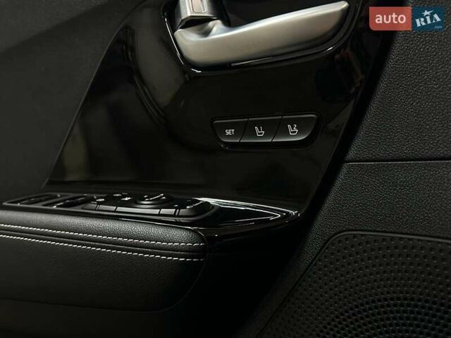 Черный Киа Niro, объемом двигателя 0 л и пробегом 84 тыс. км за 22900 $, фото 11 на Automoto.ua