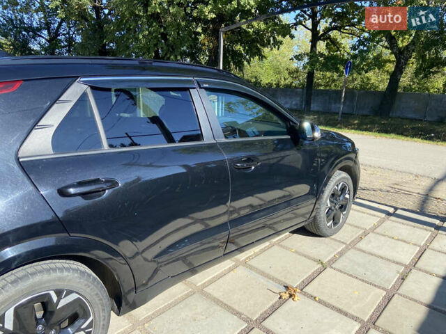 Черный Киа Niro, объемом двигателя 0 л и пробегом 121 тыс. км за 24777 $, фото 26 на Automoto.ua