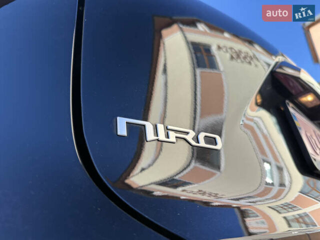 Черный Киа Niro, объемом двигателя 0 л и пробегом 61 тыс. км за 25950 $, фото 30 на Automoto.ua